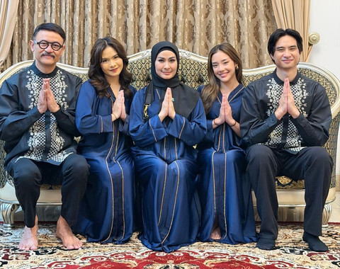 Baila Fauri rayakan Lebaran bareng keluarga Iis Dahlia. Foto: Instagram/@isdadahlia