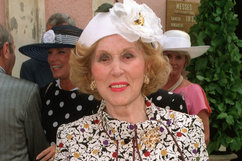 Businesswoman asal Amerika Serikat dan co-founder dari perusahaan kosmetik ESTEE LAUDER, Estee Lauder. Foto: JACQUES SOFFER / AFP