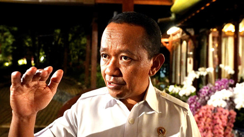 Menteri ESDM Bahlil Lahadalia usai mengikuti ratas di kediaman pribadi Presiden di Hambalang, Bogor, Rabu (25/3). Foto: Dok. Biro Pers, Media, dan Informasi Sekretariat Presiden
