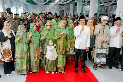 Menteri Sosial Saifullah Yusuf menghadiri peresmian Gedung KH. Abdurrahman Wahid (Gus Dur) di Rumah Sakit Umum (RSU) Muslimat Ponorogo, Jawa Timur, Minggu (29/3/2026).  Foto: Kemensos RI