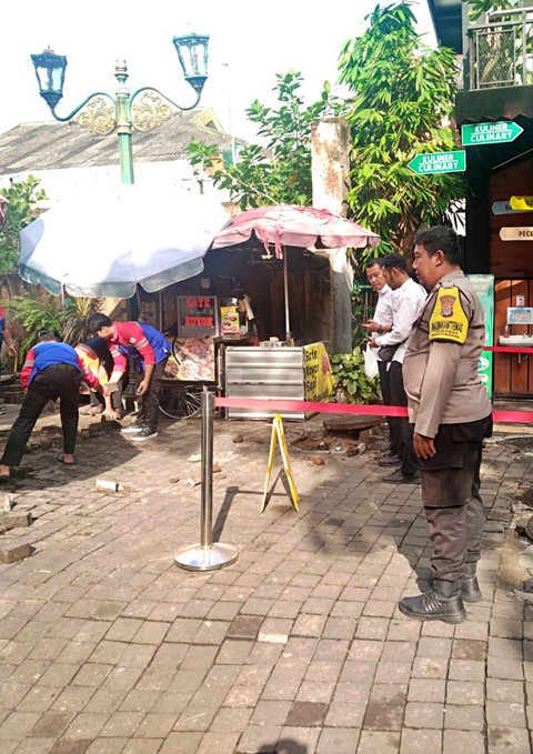 Ledakan instalasi saluran limbah atau biofilter terjadi di Teras Malioboro 1, Yogyakarta, yang sebabkan tiga alami orang luka bakar. Foto: Dok. Polresta Yogyakarta