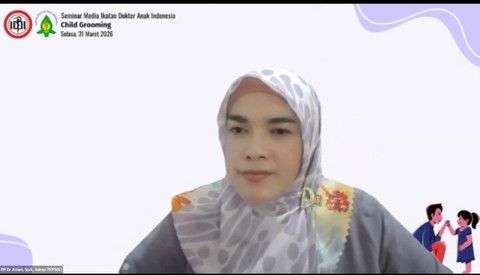 Dokter Spesialis Anak sekaligus Anggota Unit Kerja Koordinasi (UKK) Tumbuh Kembang dan Pediatri Sosial IDAI, Dr. dr. Ariani, Sp.A, Subsp.T.K.P.S(K), M. Kes, dalam acara webinar IDAI, Selasa (31/3). Foto: dok. Tangkapan Layar