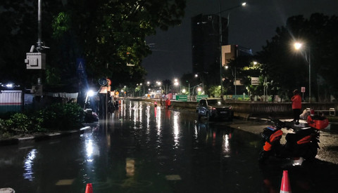 Banjir menggenang di Jalan Rasuna Said, Jakarta Selatan, tepatnya dekat Underpass Mampang. Foto: Dok. Istimewa