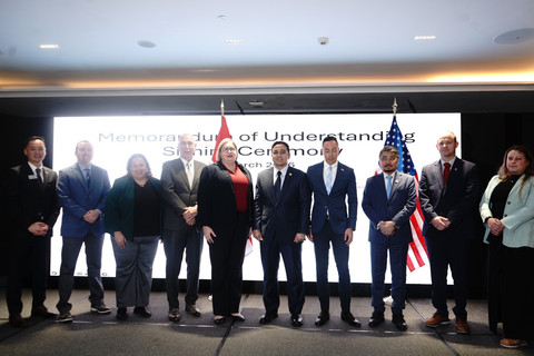 Penandatanganan MoU ini menegaskan komitmen Pertamina NRE dan USGBC untuk memperkuat kolaborasi berbasis pertukaran pengetahuan, peningkatan kapasitas, dan adopsi praktik terbaik global. Foto: Pertamina NRE.