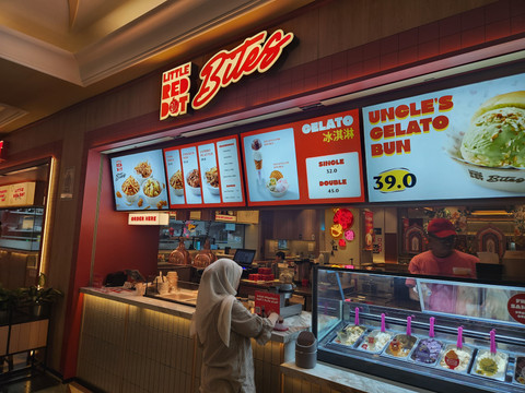 Restoran Little Red Dot yang berlokasi di Grand Indonesia sudah mengantongi sertifikasi halal. Foto: Ela Nurlaela/kumparan