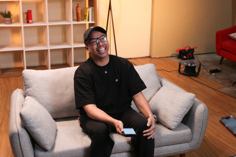 Sammy Simorangkir saat promo konser terbarunya 20SSS di kumparan pada Rabu (8/4/2026). Foto: Dzaki Fadilah/kumparan