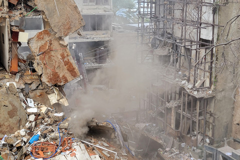 Militer Israel melancarkan serangan besar ke Lebanon pada Rabu (8/4/2026), sehari setelah kesepakatan gencatan senjata antara Amerika Serikat dan Iran. Foto: FADEL ITANI/AFP