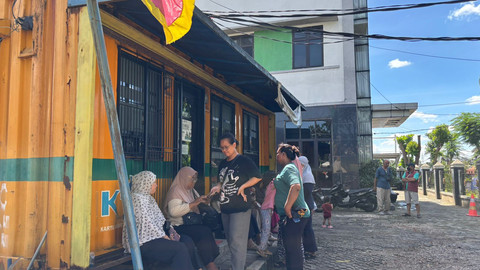 Di hari pertama WFH ASN DKI Jakarta, pelayanan publik di Kantor Camat Pancoran, Jakarta Selatan, Jumat (10/4), terpantau normal. Foto: Ryan Iqbal/kumparan