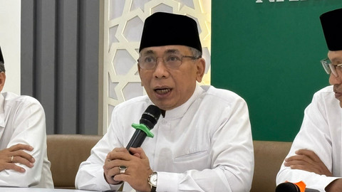 Ketua PBNU, Gus Yahya saat memberikan keterangan pers mengenai isu-isu terkini di Kantor PBNU, Jakarta Pusat, Jumat (10/4/2026). Foto: Ryan Iqbal/kumparan