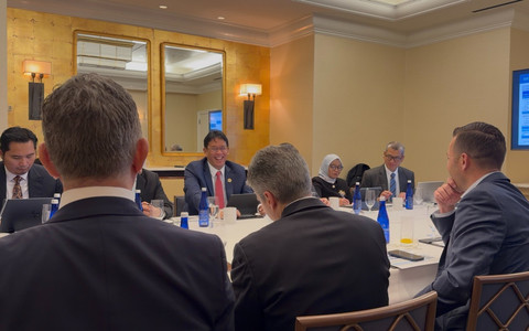 Menteri Keuangan Purbaya Yudhi Sadewa di Peninsula Hotel New York, pada Senin (13/4). Foto: Dok. Kementerian Keuangan