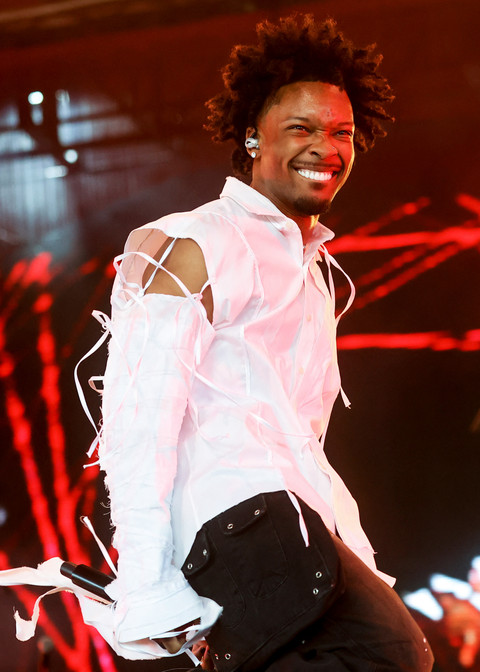 Penampilan d4vd yang memukau penonton di Gobi Tent selama Coachella Valley Music and Arts Festival 2025 di Empire Polo Club, Indio, California, Jumat (11/04/2025). Foto: Emma McIntyre/Getty Images for Coachella/AFP