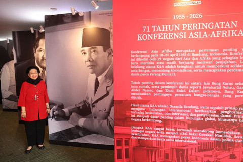 Ketua Umum PDIP Megawati Soekarnoputri dalam peringatan ke-71 Konferensi Asia Afrika di Sekolah Partai DPP PDIP, Lenteng Agung, Jakarta Selatan, Sabtu (18/4/2026). Foto: PDIP