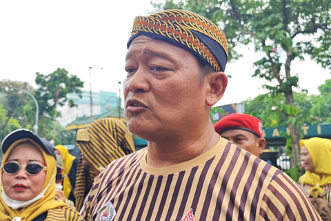 Ketua Umum DPP Pujakesuma Kabupaten Karo, Eko Sopianto saat ditemui di lokasi unjuk rasa menuntut pembebasan Toni Aji Anggoro di Pengadilan Negeri Medan, Senin (20/4/2026). Foto: Amar Marpaung/kumparan
