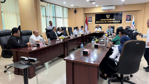 Sejumlah mantan Komisioner Ombudsman menemui Komisioner Ombudsman periode 2026-2032. Foto: Ombudsman RI