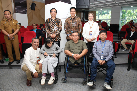 Wamendagri Akhmad Wiyagus dalam Kegiatan Advokasi Hak Pendataan Penyandang Disabilitas di Gedung Bangkit, Universitas Telkom, Bandung, Senin (20/4/2026). Foto: Kemendagri RI