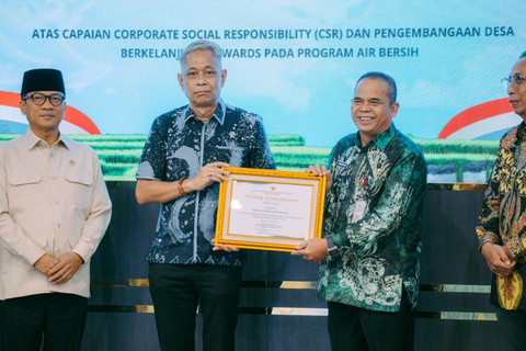 Wamensos Agus Jabo menghadiri acara Launching Pemberian "CSR dan Pengembangan Desa Berkelanjutan Awards 2026" di Kantor Kementerian Desa dan Pembangunan Daerah Tertinggal, Selasa (21/4/2026). Foto: Kemensos RI