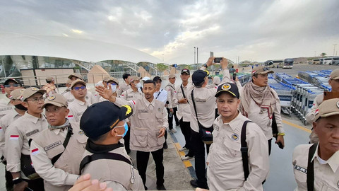Orientasi lapangan di Bandar Udara Internasional Pangeran Mohammad bin Abdulaziz (AMAA) menjelang kedatangan jemaah RI kloter pertama. Foto: Dok. MCH