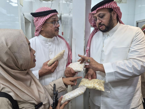 Dapur katering Meez Marry di Madinah. Foto: Dok. MCH