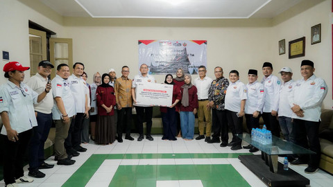 Ketua Umum DPP Ikatan Keluarga Minangkabau (Ketum IKM) Andre Rosiade meresmikan dua asrama mahasiswa Minangkabau di Daerah Istimewa Yogyakarta, yakni Asrama Mahasiswi Bundo Kanduang dan Asrama Mahasiswa Marapi Singgalang, Rabu (22/4/2026). Foto: Dok. Istimewa