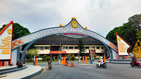 Universitas Jenderal Soedirman (UNSOED) di Purwokerto, Jawa Tengah. Foto: Three Babies Images/Shutterstock