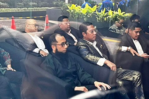 Khalid Basalamah datangi KPK terkait pemeriksaan kasus Kuota Haji, Kamis (23/4/2026). Foto: Rayyan/Kumparan