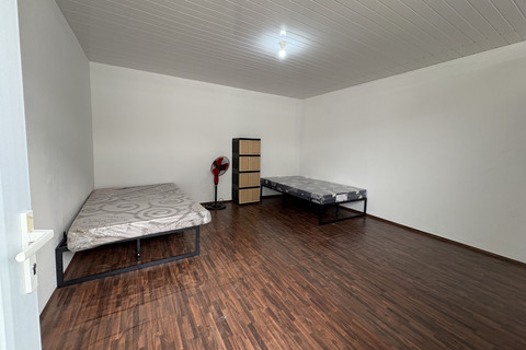 Hunian Sementara (Huntara) kawasan Senen, Jakarta Pusat (23/4/2026). Foto: Kevin Daniel/kumparan