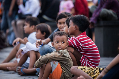 Ilustrasi anak bermain bersama di Desa. Foto: Shutterstock 