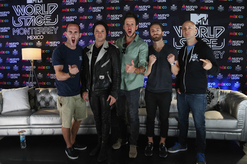 Simple Plan. Foto: VICTOR CHAVEZ/Getty Images via AFP