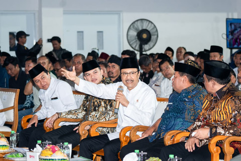 Menteri Sosial Saifullah Yusuf atau Gus Ipul melakukan sosialisasi Data Tunggal Sosial Ekonomi Nasional (DTSEN) kepada Operator Data Desa Kabupaten Majalengka di Gelanggang Guru Muda, Majalengka, Jawa Barat, Jumat (24/4/2026). Foto: Dok. Kemensos