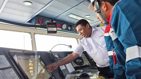 Marshel William, nahkoda Kapal Pertamina Gas Dahlia. Foto: Nabila Ulfa/kumparan