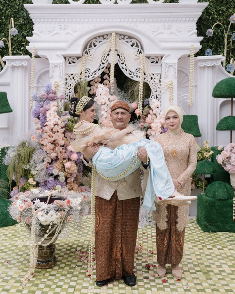 Prosesi Siraman Syifa Hadju. Foto: @syifahadju/Instagram