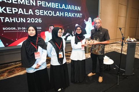 Wakil Menteri Sosial Agus Jabo Priyono di acara kegiatan Pelatihan Manajemen Pembelajaran bagi Guru dan Kepala Sekolah Rakyat Tahun 2026, di Harris Hotel Cibinong, Sabtu (25/4/2026). Foto: Dok. Kemensos