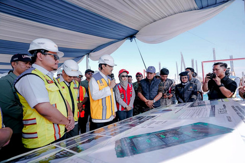Menteri Sosial Saifullah Yusuf (Gus Ipul) meninjau pembangunan gedung permanen Sekolah Rakyat Provinsi Lampung di Kabupaten Lampung Selatan, Minggu (26/4/2026). Foto: Dok. Kemensos