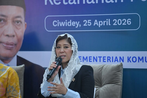 Menteri Komunikasi dan Digital Meutya Hafid mengunjungi Koperasi Pesantren Al Ittifaq di Ciwidey, Kabupaten Bandung, Jawa Barat, Sabtu (25/4/2026). Foto: Komdigi