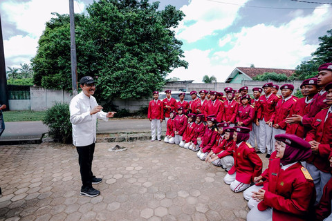 Menteri Sosial Saifullah Yusuf (Gus Ipul) meninjau SRMA 32 di Lampung Selatan, Minggu (26/4/2026). Foto: Kemensos RI