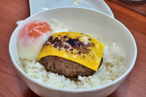 Seto Menchi Grill di Pasaraya Blok M, salah satu tempat makan yang baru buka. Foto: Ela Nurlaela/kumparan