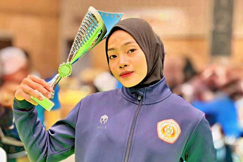 Pesilat asal Kabupaten Kudus, Jawa Tengah, Safira Dwi Meilani meraih medali emas di Belgia Open 2026. Foto: Dok. Safira Dwi Meilani