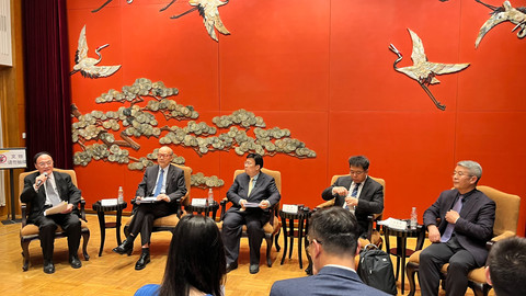 Konferensi Pers Linjia 7 Salon terkait APEC 2026 di Beijing, China, Senin (27/4/2026). Foto: Fariza Rizky Ananda/kumparan