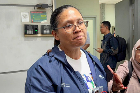 VP Corporate Communication PT KAI Anne Purba dalam jumpa pers di Stasiun Bekasi Timur, Jawa Barat, Selasa (28/4/2026). Foto: Nauval Pratama/kumparan