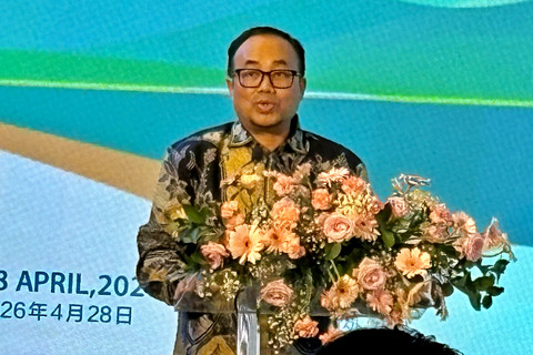 Direktur Utama PT Kereta Cepat Indonesia China (KCIC), Dwiyana Slamet Riyadi, dalam gelaran China-Indonesia Friendship Stories Exchange Event di Stasiun KCIC Halim, Jakarta Timur, Selasa (28/4/2026). Foto: Widya/kumparan