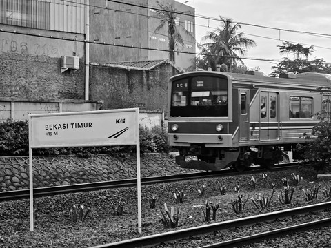 Stasiun Bekasi Timur. Foto: Ali32ali/Shutterstock