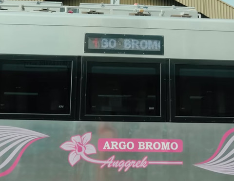 Gerbong KA Eksekutif Argo Bromo Anggrek rute Gambir-Surabaya produksi PT INKA Foto: Dok PT INKA