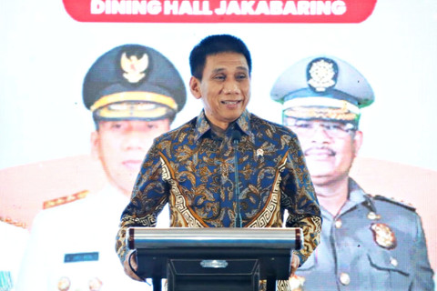 Wamendagri Akhmad Wiyagus menghadiri Gala Dinner dalam rangka HUT ke-107 Damkar dan Penyelamatan, HUT ke-76 Satpol PP, serta HUT ke-64 Linmas di Dining Hall Jakabaring, Kota Palembang, Sumatera Selatan, Rabu (29/4/2026). Foto: Dok. Kemendagri