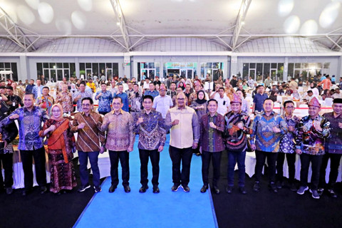 Wamendagri Akhmad Wiyagus menghadiri Gala Dinner dalam rangka HUT ke-107 Damkar dan Penyelamatan, HUT ke-76 Satpol PP, serta HUT ke-64 Linmas di Dining Hall Jakabaring, Kota Palembang, Sumatera Selatan, Rabu (29/4/2026). Foto: Dok. Kemendagri