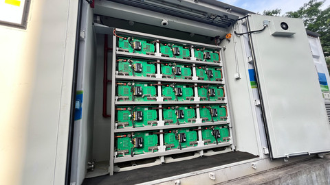 Sistem Energy Storage System (ESS), solusi daur ulang baterai bus listrik di kantor 
Guangzhou Public Transport Group Ltd, Guangzhou, China, Sabtu (25/4/2026). Foto: Fariza Rizky Ananda/kumparan