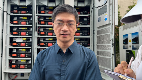 Deputy General Manager of Guangzhou Public Transport Group New Energy Development Co., Ltd, Du Zhiwei,  di kantor Guangzhou Public Transport Group Ltd, Sabtu (25/4/2026). Foto: Fariza Rizky Ananda/kumparan