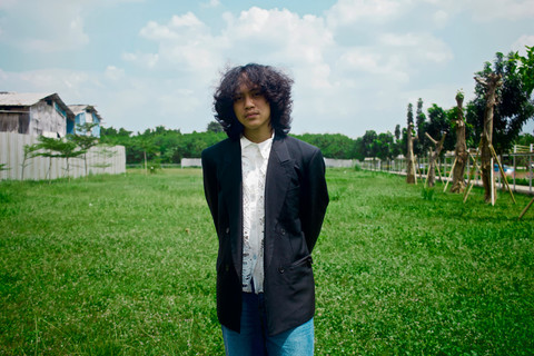Penyanyi Danes Rabani merilis album terbarunya bertajuk Camarosa. Foto: Dok. Istimewa