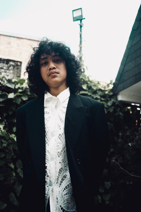 Penyanyi Danes Rabani merilis album terbarunya bertajuk Camarosa. Foto: Dok. Istimewa