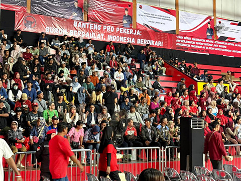 Peringatan Hari Buruh Internasional tahun 2026 oleh DPP PDI Perjuangan di GOR Otista, Jatinegara, Jakarta Timur, Minggu (3/5/2026). Foto: Nauval Pratama/kumparan