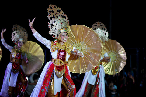 Kirab Budaya Napak Tilas Padjadjaran di Kabupaten Sumedang, Sabtu (2/5/2026) malam. Foto: Dok. Diskominfo Jabar